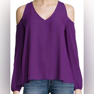 A.N.A cold shoulders blouse size 1X